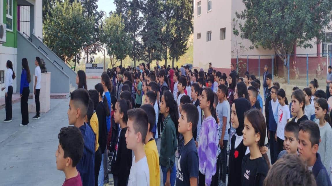 Okulumuzda 10 Kasım Atatürk'ü Anma Törenimiz Gerçekleştirildi